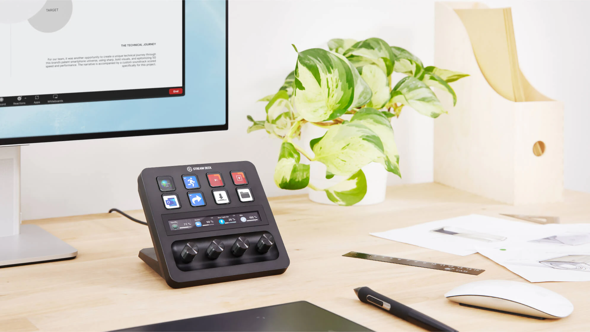 Stream Deck + ホワイト | Elgato