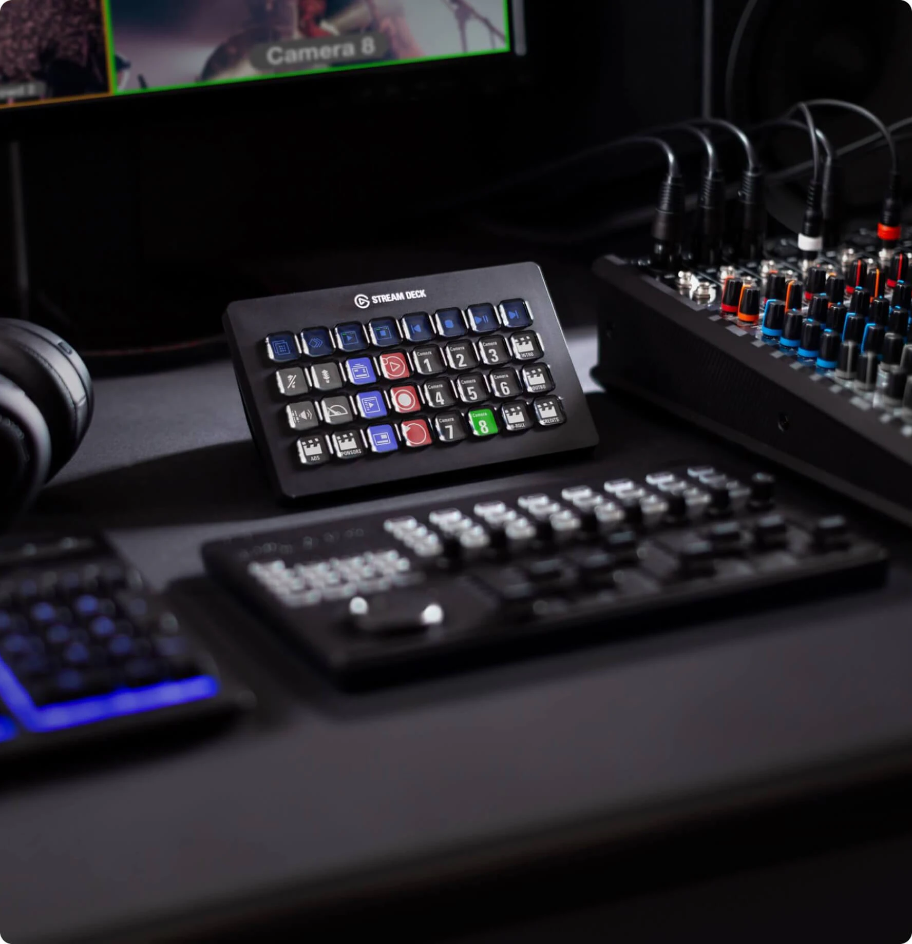Stream Deck XL | Expanded 32-Key Control Pad | Elgato
